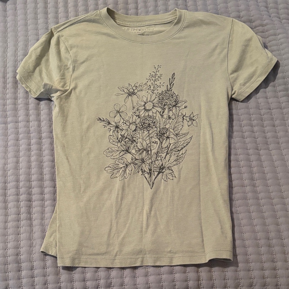 Fifth Sun Women's Light Sage Floral Outline Tee